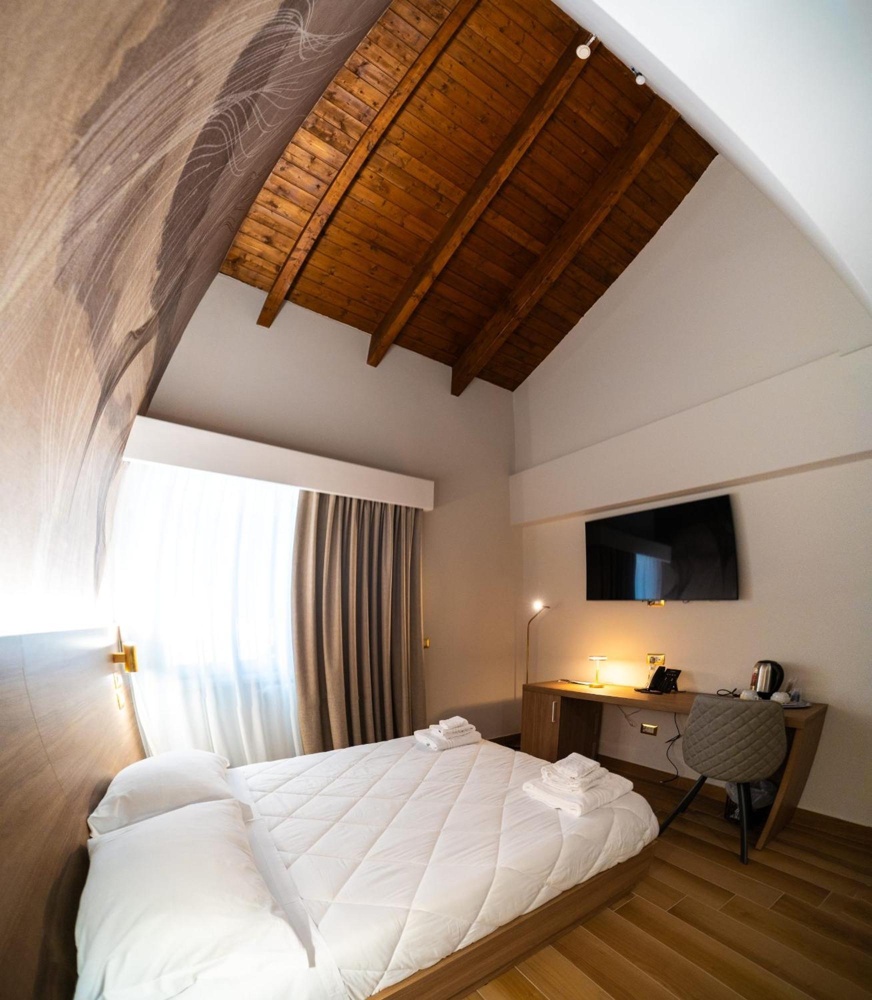 Hotel Pierfaone Abriola Екстериор снимка